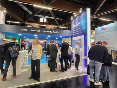 2025-07 messe it-sa-2025 jubiläum4